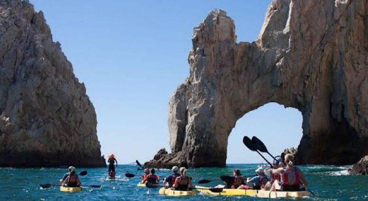 Los mexicanos quieren broncearse en Los Cabos