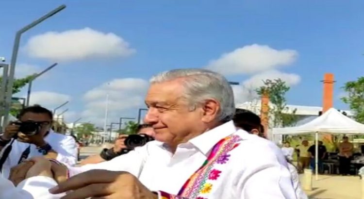 Llega el presidente de la República, Andrés Manuel López Obrador al malecón de Villahermosa
