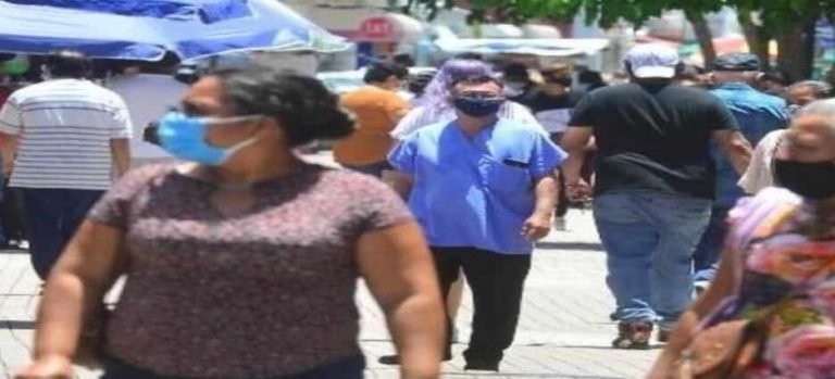 Continua la afluencia en Villahermosa pese al aumento de casos por covid