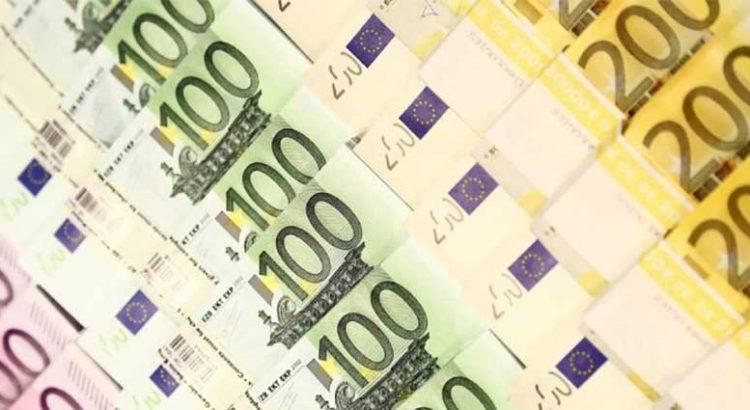 Sigue el euro en picada