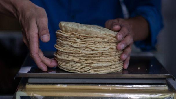Tortilla sube a $24 en Tabasco