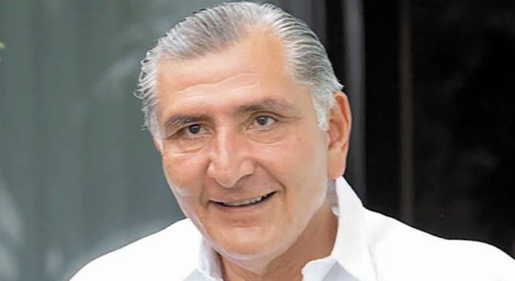 Reciben a Adán Augusto con gritos de “presidente” en Tabasco