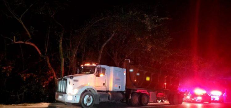 Guardia Nacional aseguró un tractocamión con hidrocarburo de procedencia ilícita en Tabasco