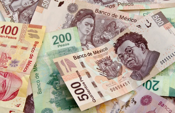 Proponen que el aguinaldo aumente de 15 a 30 días