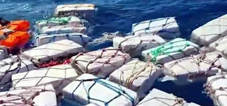 Halla la Policía de Italia 2 toneladas de cocaína flotando en el mar