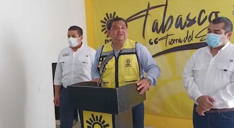 PRD critica al gobernador de Tabasco por asistir a evento de Adán Augusto