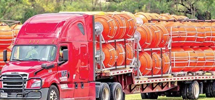 Inicia Texas la instalación de muro flotante en el río Bravo