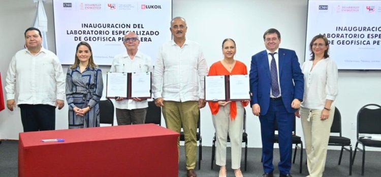 Firma  CNH convenio de colaboración con Tabasco