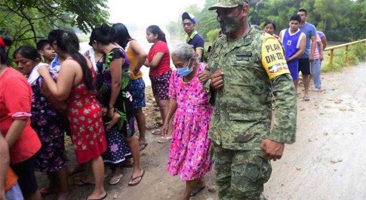 Debido a las fuertes lluvias, analizan implementación del Plan DN III en Teapa y Macuspana