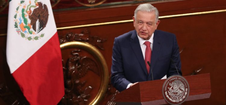 López Obrador presenta 20 iniciativas de reformas