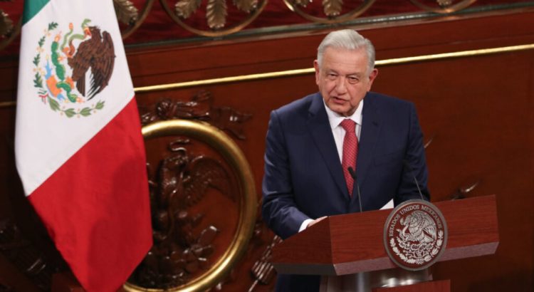 López Obrador presenta 20 iniciativas de reformas