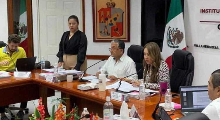 Consejeros electorales de Tabasco ganan más que el gobernador Javier May