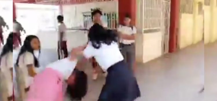 Exhiben 2 casos de bullying en secundaria de Tabasco
