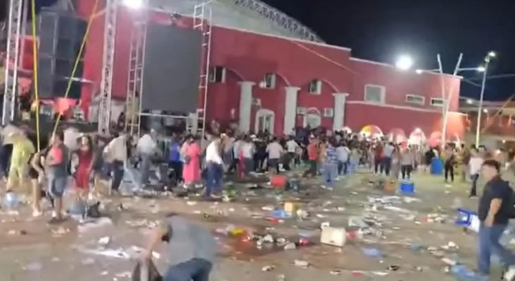 Arrolladora Banda El Limón abandona escenario en Tabasco tras disparos al aire