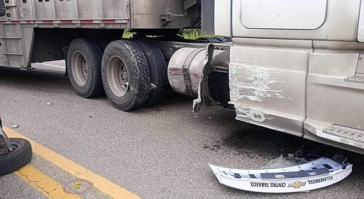 Accidente fatal y saqueo en la Villahermosa-Escárcega