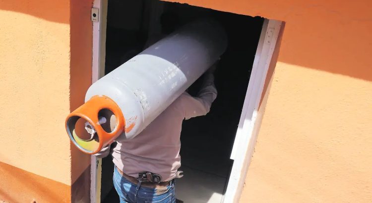Crecen quejas por desabasto de gas en Tabasco