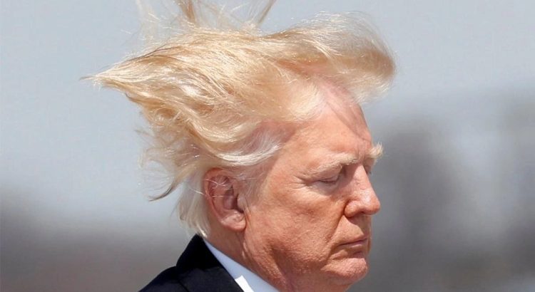 Trump firma decreto para aumentar… la presión de las regaderas