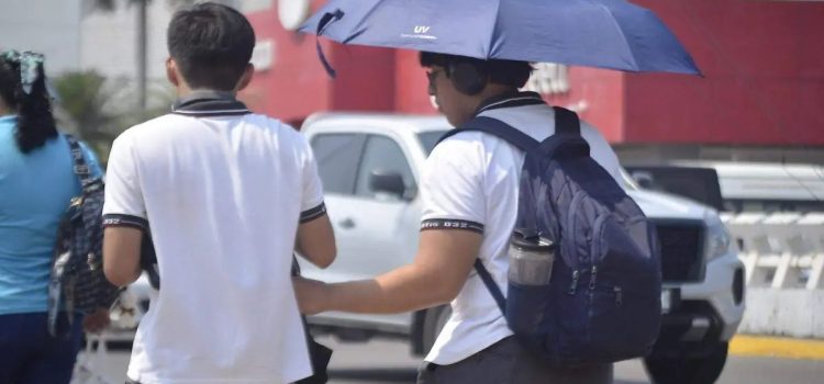 Modifican horario escolar por onda de calor en Tabasco Modifican horario escolar por onda de calor en Tabasco