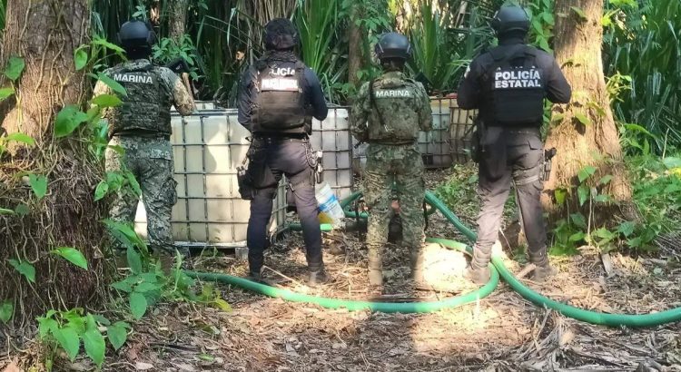 Asegura Marina 7,500 litros de huachicol en Tabasco