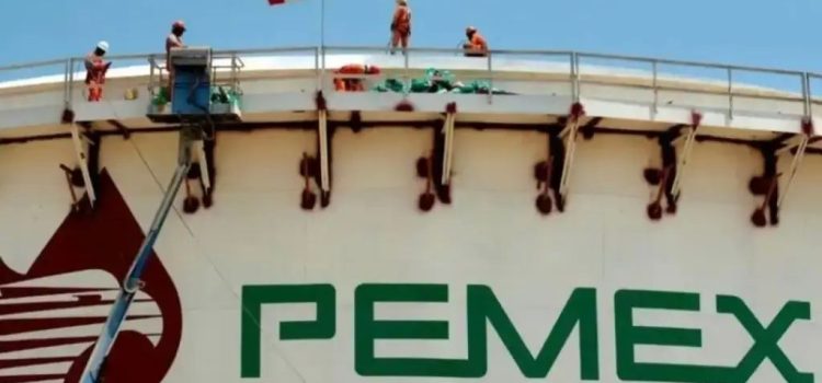 Deuda de PEMEX en Tabasco provoca despido de 5 mil obreros