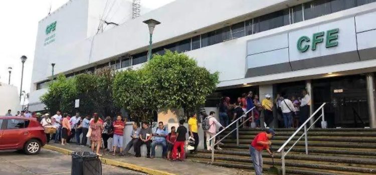 Redujo CFE 20% recursos para mantenimiento de infraestructura en Tabasco