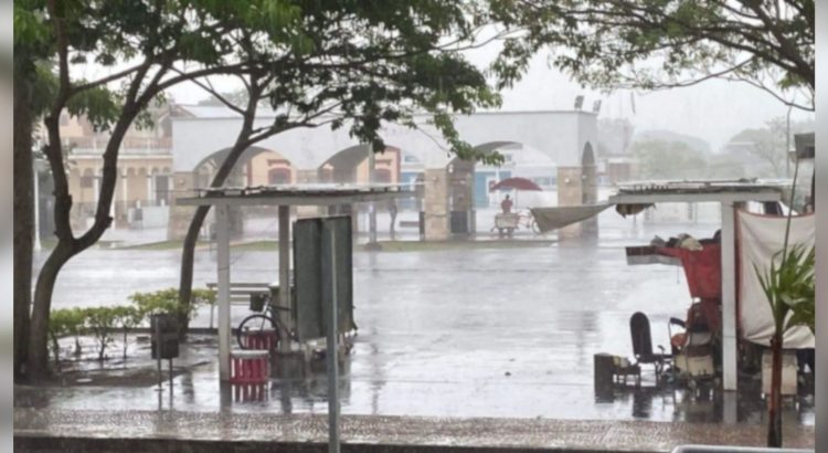 Tabasco en alerta naranja por lluvias ocasionadas por la onda tropical 6
