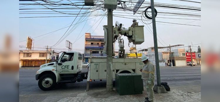 CFE da mantenimiento a instalaciones por apagones en Tabasco CFE da mantenimiento a instalaciones por apagones en Tabasco
