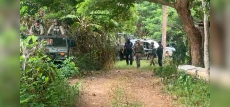 Investigan el hallazgo de una presunta fosa clandestina en Tabasco Investigan el hallazgo de una presunta fosa clandestina en Tabasco