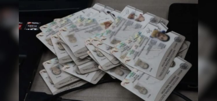 112 mil 904 tabasqueños deben acudir a renovar su credencial de elector, reporta vocal del INE 112 mil 904 tabasqueños deben acudir a renovar su credencial de elector, reporta vocal del INE