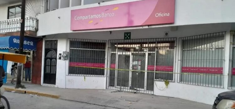 Hallan huesos en un banco en remodelación en Cunduacán