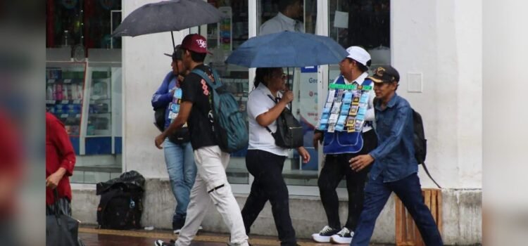 Prevén lluvias intensas en Tabasco este lunes; piden extremar precauciones