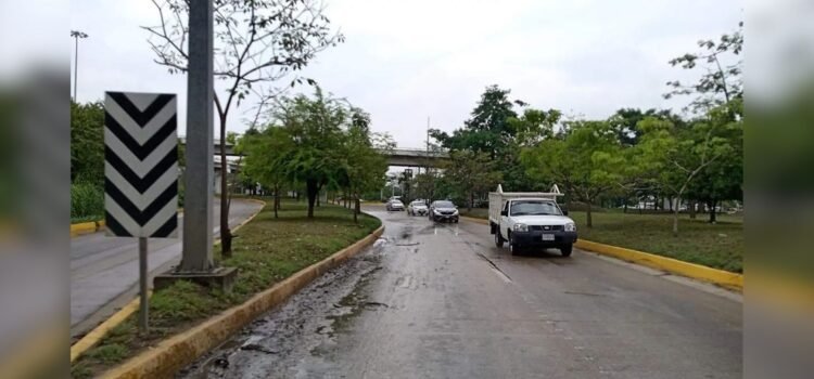 Fenómenos meteorológicos afectan a Tabasco: lluvias fuertes y ambiente caluroso