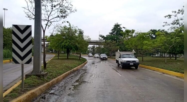 Fenómenos meteorológicos afectan a Tabasco: lluvias fuertes y ambiente caluroso