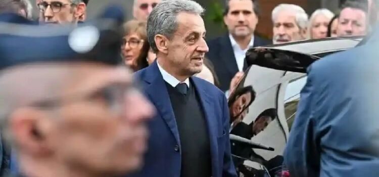 Solo duró Sarkozy 20 días en prisión Solo duró Sarkozy 20 días en prisión