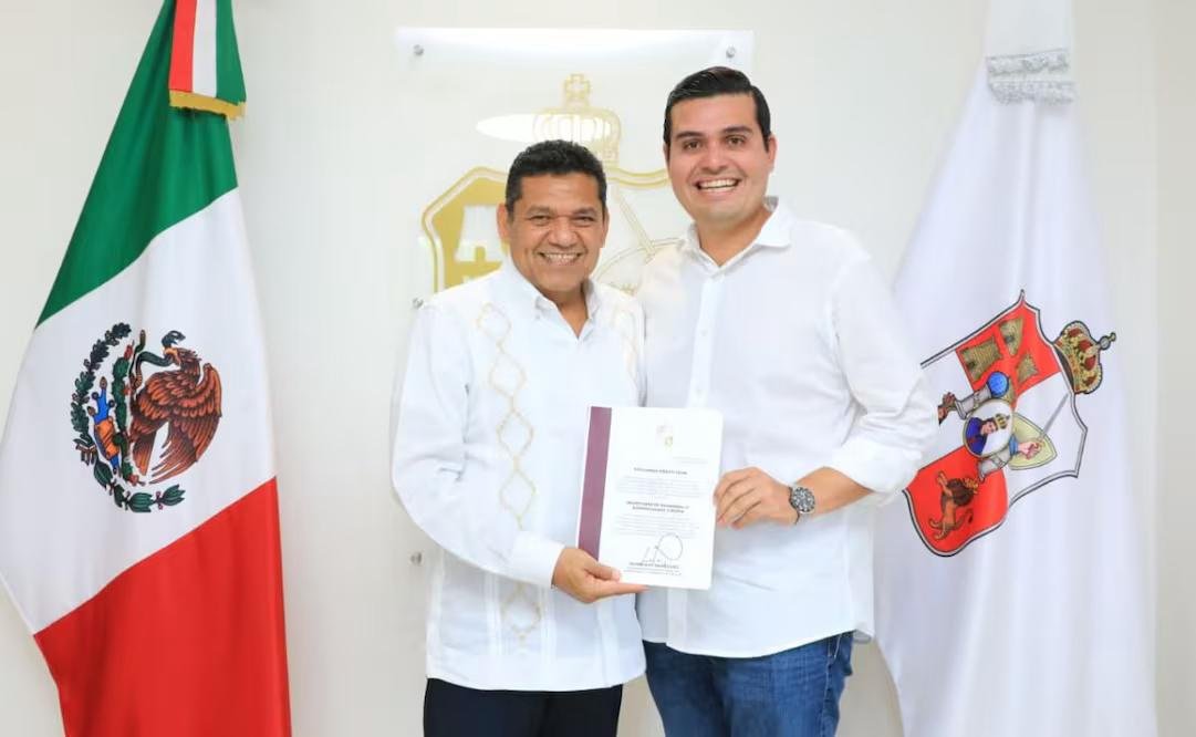 Desbandada en Tabasco: Funcionarios dejan gabinete para competir por candidaturas; gobierno alista relevos