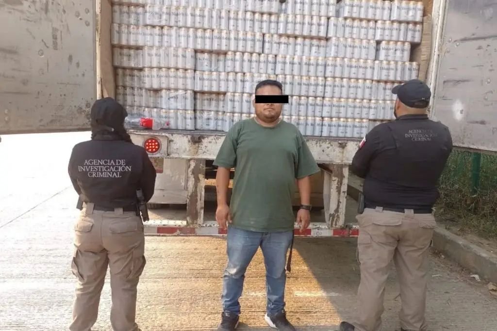 Aseguran 48 mil latas de cerveza en Huimanguillo; hay un detenido